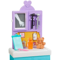 Barbie pediatra set con bambola e accessori a tema><noscript><img width=