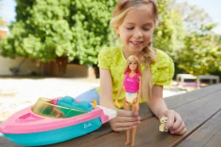 Barbie playset con bambola bionda, motoscafo galleggiante, cucciolo e accessori, 3+anni> Fashion Dolls