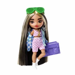Barbie -extra minis mini bambola articolata con giacca a quadri e morbidi capelli bicolore, giocattolo per bambini 3+ anni, hgp64> Fashion Dolls