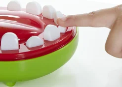 HASBRO GAMING Cocco dentista –><noscript><img width=