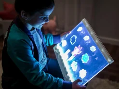 CRAYOLA lavagna luminosa deluxe maxi superficie, super lavagna cancellabile per colorare, età consigliata: 6-10 anni> Cancelleria E Accessori