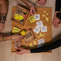 ROCCO GIOCATTOLI Easy peasy lemon squeaky – yas!games – l’unico in italiano> Giochi Da Tavolo Per Adulti E Carte Collezionabili|Giochi In Scatola Per Famiglia