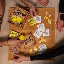 ROCCO GIOCATTOLI Easy peasy lemon squeaky – yas!games – l’unico in italiano><noscript><img width=