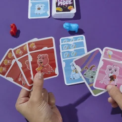 HASBRO GAMING – piggy piggy, gioco di carte divertente per famiglie, da 2 a 6 giocatori, dai 7 anni in su><noscript><img width=