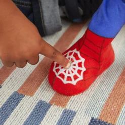 SPIDEY Hasbro marvel e i suoi fantastici amici, balla e gattona, peluche interattivo con 20 frasi e suoni, 2 canzoni><noscript><img width=