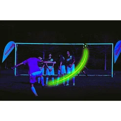-- No Brand -- Kickerball – la palla con effetti rotanti e curvi che trasforma ogni tiro in un capolavoro – con effetti luminosi al buio><noscript><img width=