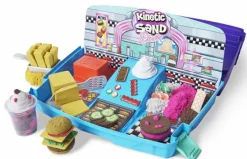 KINETIC SAND valigetta diner, 900 gr di sabbia colorata, 8 accessori e formine inclusi, sabbia cinetica, giochi per bambini e bambine, 3+ anni> Mosaici, Sabbia, Glitter