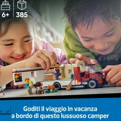 LEGO CITY 60454 camper van delle vacanze d’avventura, veicolo giocattolo con 3 minifigure e accessori, giochi per bambini 6+> Mattoncini