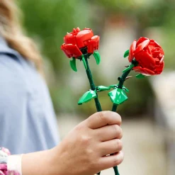 Lego creator 40460 rose set fiori finti compatibile con bouquet di fiori artificiali, regalo di san valentino per lei o lui><noscript><img width=