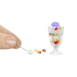 MINIVERSE MGA Mga’s miniverse make it mini cafe serie 4, mini oggetti da collezione fai da te in resina, repliche alimenti, per collezionisti e bambini 8+><noscript><img width=