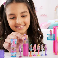 Barbie Mini land – color reveal – mini bambola con sorpresa che cambia colore con l’acqua><noscript><img width=