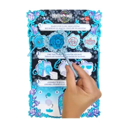 Monster High – twyla e i misteri in giardino, set con bambola e guardaroba, 19 accessori e abiti inclusi><noscript><img width=