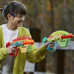 NERF , dinosquad – stego-duo, 2 blaster, 10 dardi elite 2.0, 2 design a forma di stegosauro, blaster in gommapiuma per giochi all’aperto di bambini e bambine><noscript><img width=