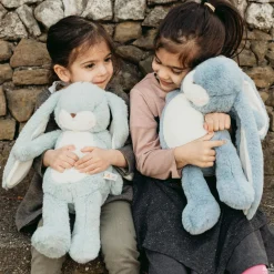 Bunnies By The Bay Peluche sweet nibble stormy blue 40cm><noscript><img width=