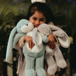 Bunnies By The Bay Peluche sweet nibble stormy blue 40cm><noscript><img width=