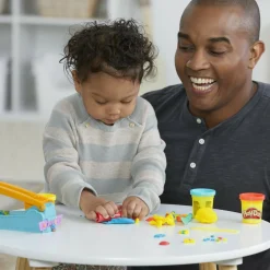 PLAY-DOH , la fabbrica del divertimento, playset di attività manuali, pasta modellabile in 3 colori><noscript><img width=
